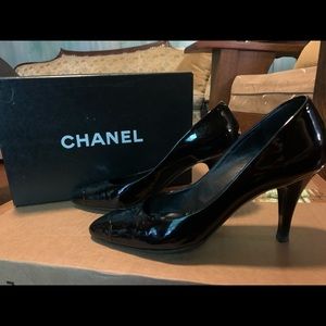 Chanel Pumps
